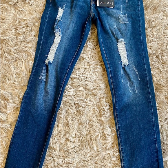 Muse - Picture 2 of 3